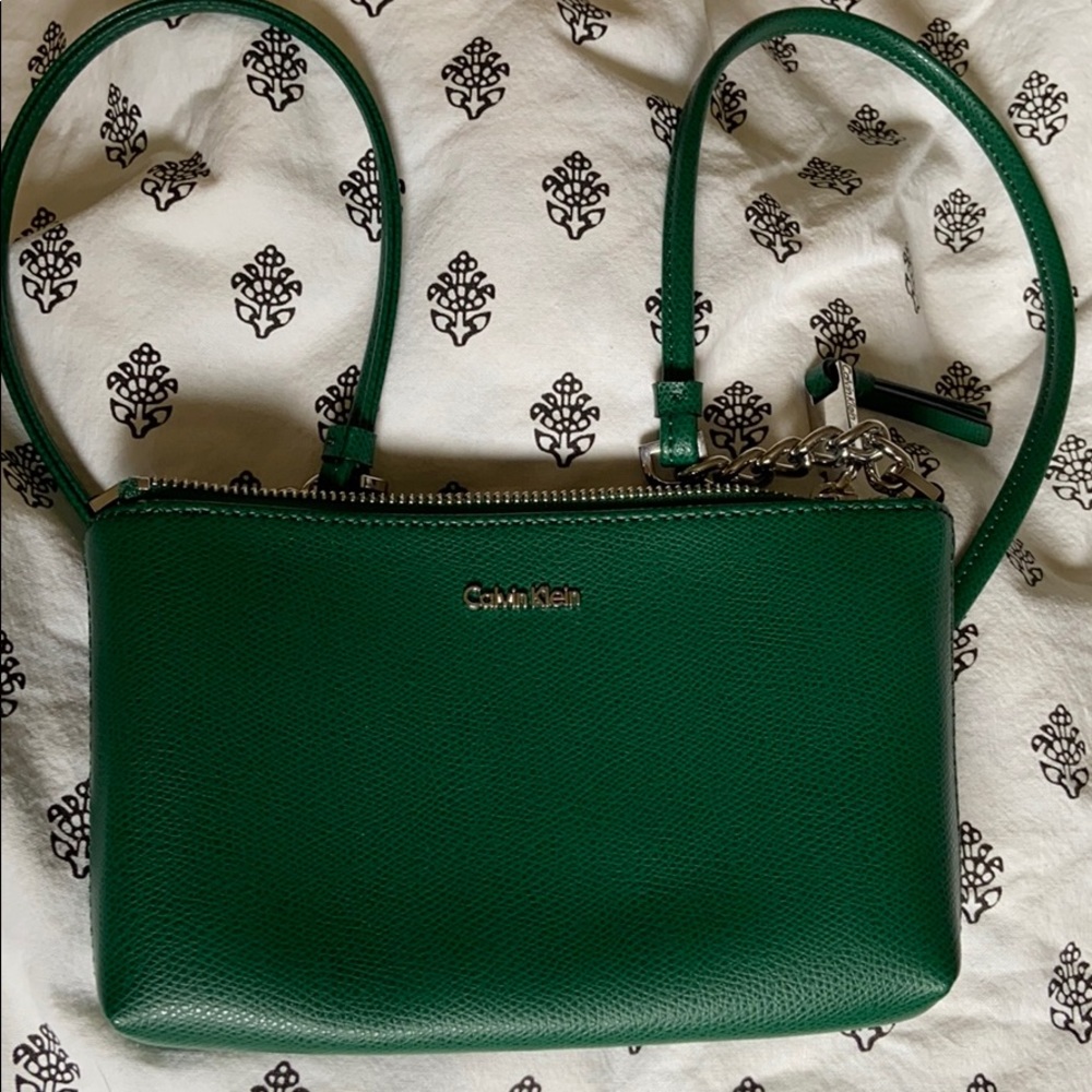 NWOT Calvin Klein Green Cross Body Purse